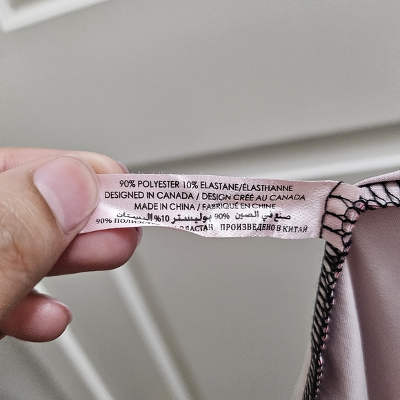 Red/ black lace top - Picture 3 of 3